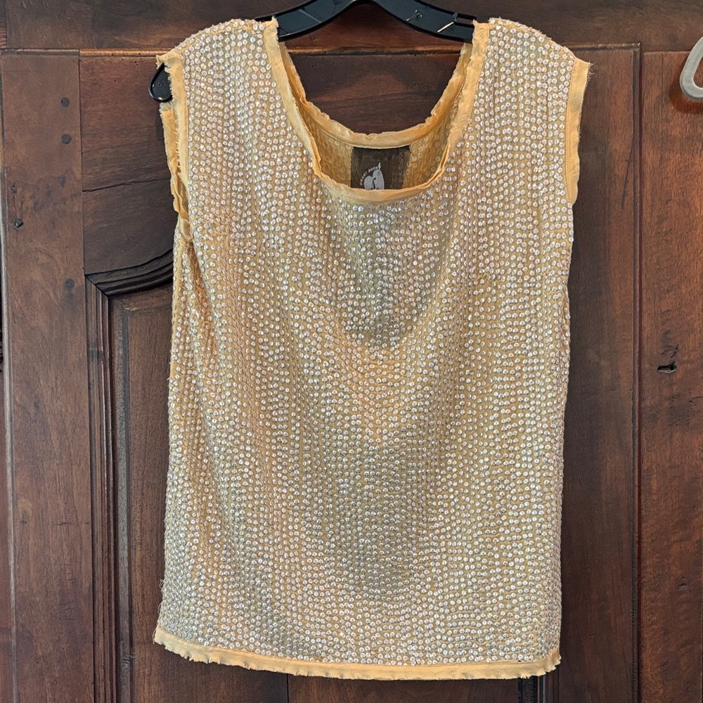 Elegant Gold Sleeveless Top